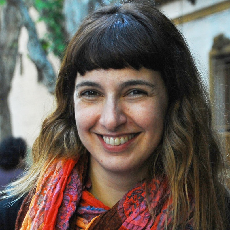  Paula Eva Logares